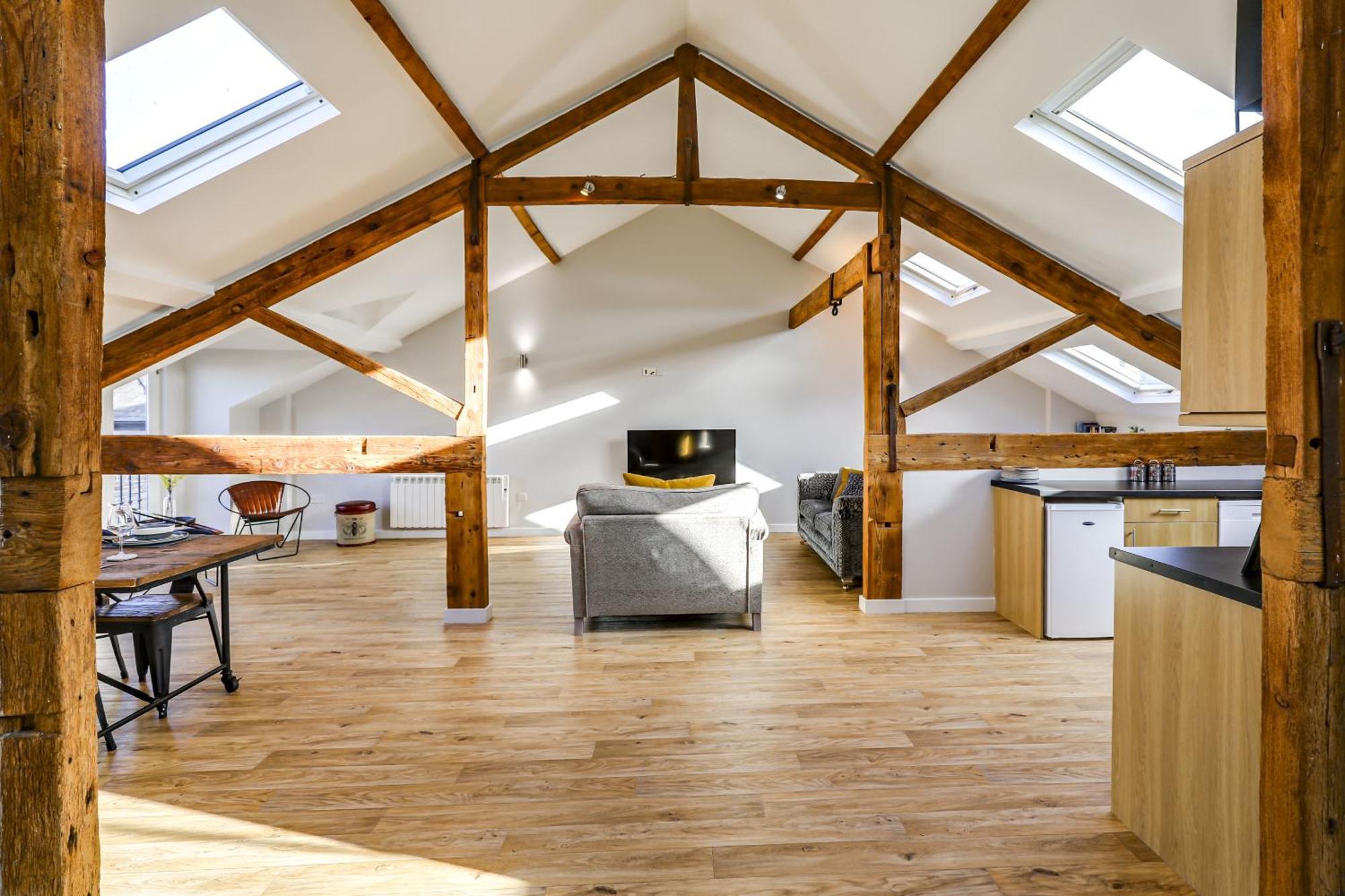 The Old Warehouse Ely "Apartments" Bagian luar foto